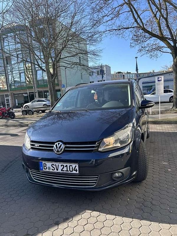 Blau Gebraucht 2013 VW Touran Life Van / Kleinbus | 7.999 € (Fairer Preis) - Bild 1/4
