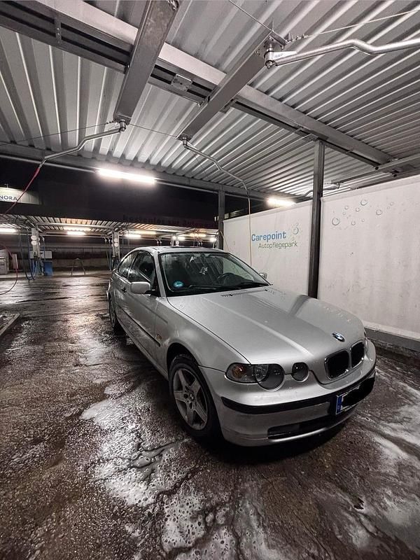 Gebraucht BMW 316 116 PS (85 kW) 2003 Silber Coupé
