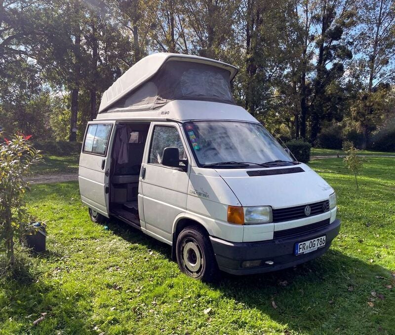 Weiß Gebraucht 1991 VW T4 California Van | 10.000 € - Bild 1/4