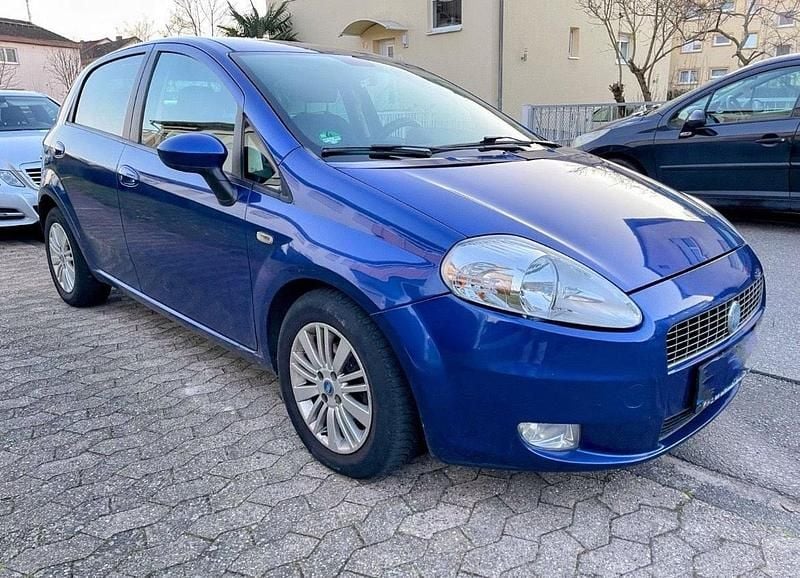 Blau Gebraucht 2006 Fiat Grande Punto Kleinwagen | 900 € (Superpreis) - Bild 1/4