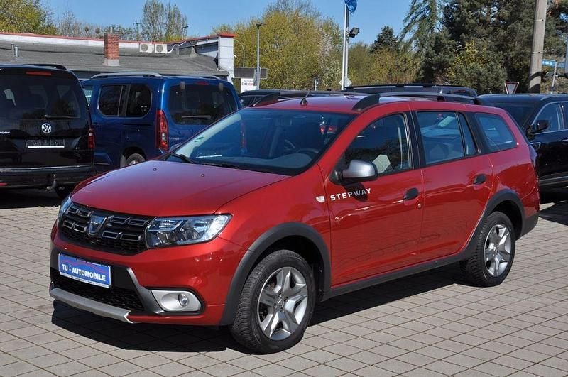 Gebraucht Dacia Logan MCV Stepway 90 PS (66 kW) 2020 Fusionrot Kombi