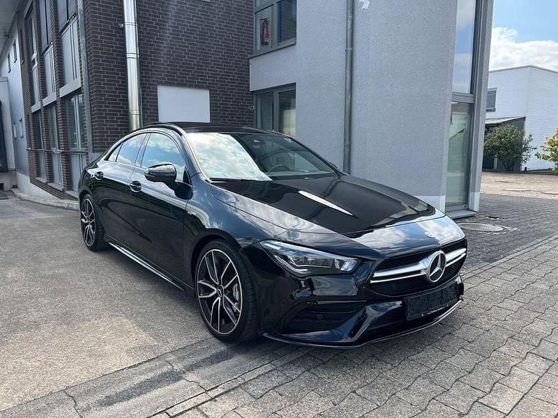 Schwarz Gebraucht 2022 Mercedes CLA35 AMG AMG Limousine | 40.900 € (Guter Preis) - Bild 1/4
