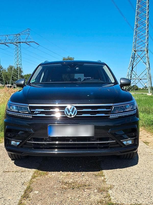 Schwarz Gebraucht 2019 VW Tiguan R-line SUV | 26.500 € (Superpreis) - Bild 1/4