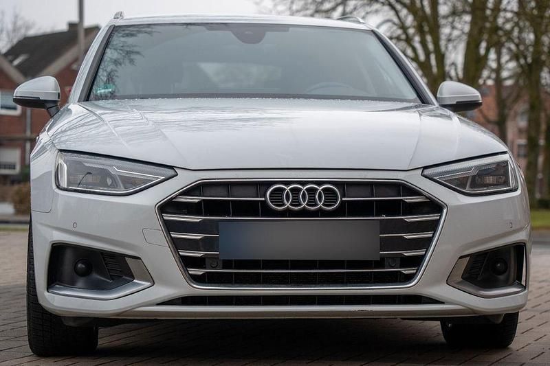 Gebraucht Audi A4 Ambiente 190 PS (139 kW) 2020 Weiß Kombi