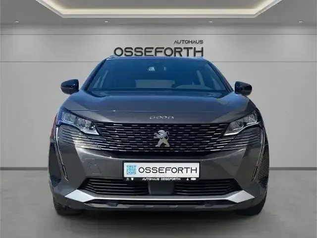 Gebraucht Peugeot 5008 Allure 131 PS (96 kW) 2023 Grau SUV