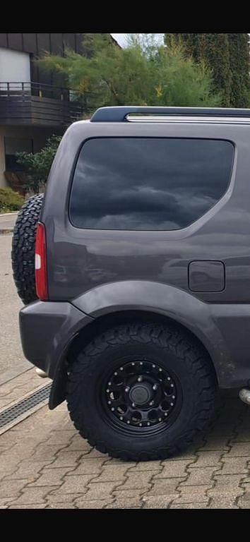 Second-hand Suzuki Jimny Comfort 84 CP (61 kW) 2017 Gri SUV