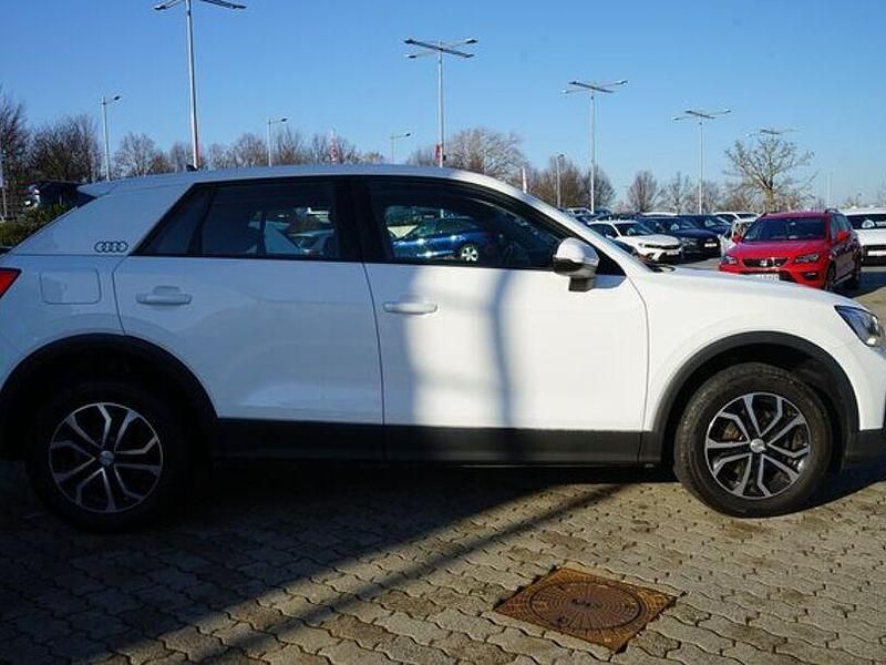 Gebraucht Audi Q2 Comfort 150 PS (110 kW) 2021 Weiß SUV