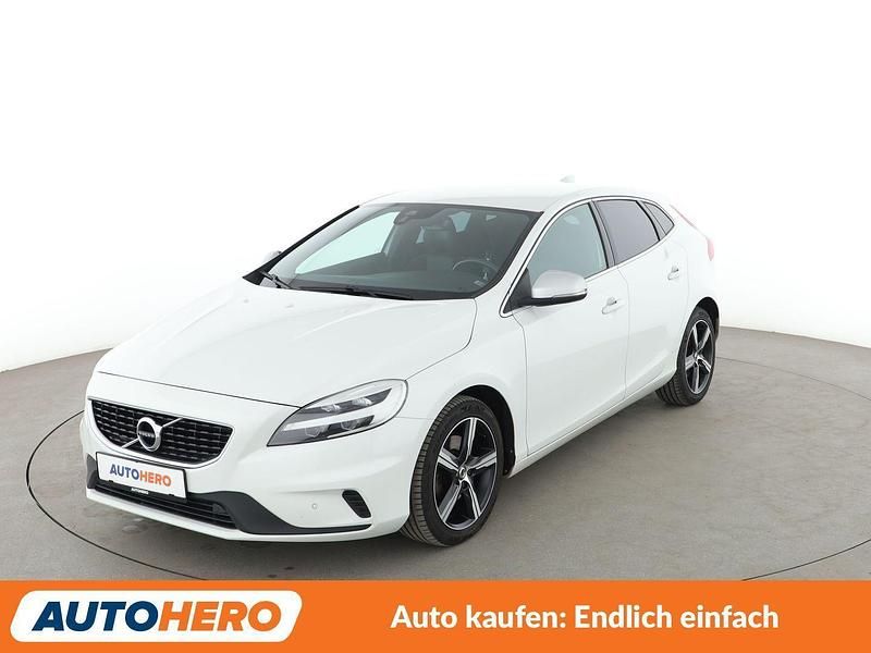 Weiß Gebraucht 2018 Volvo V40 R-Design Kombi | 15.330 € (Fairer Preis) - Bild 1/3