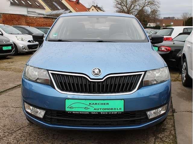 Usata Skoda Rapid Active 105 CV (77 kW) 2013 Blu Berlina