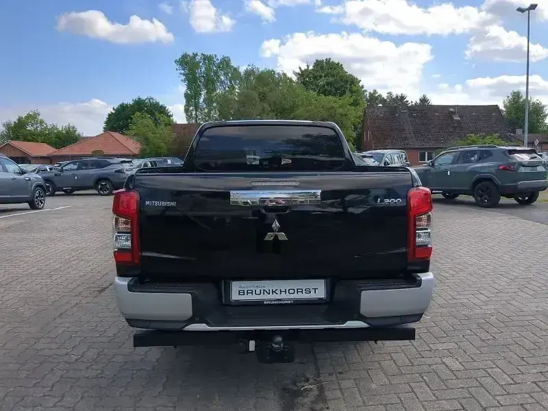 Gebraucht Mitsubishi L200 Spirit 150 PS (110 kW) 2022 Pianoschwarz Pickup