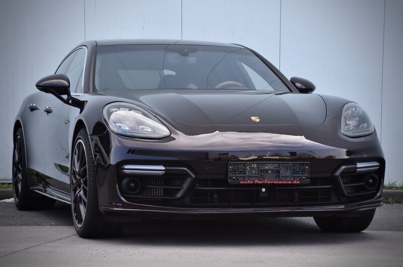 Violett Gebraucht 2017 Porsche Panamera Turbo S Limousine | 76.000 € (Fairer Preis) - Bild 1/4