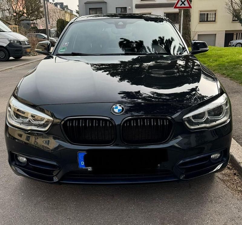 Gebraucht BMW 120 Sport Line 190 PS (139 kW) 2016 Schwarz Kleinwagen