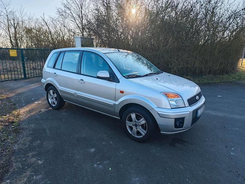 Gebraucht Ford Fusion 80 PS (58 kW) 2011 Silber Kleinwagen