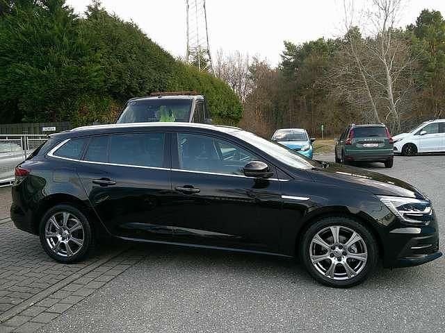Gebraucht Renault Mégane GrandTour Techno 116 PS (85 kW) 2022 Schwarz Kombi
