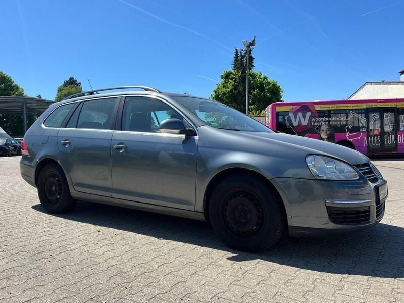 Gebraucht VW Golf VI Comfortline 105 PS (77 kW) 2008 Grau Kleinwagen