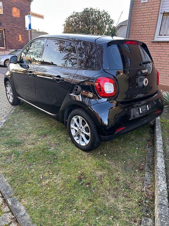 Second-hand Smart ForFour 71 CP (52 kW) 2015 Negru Hatchback