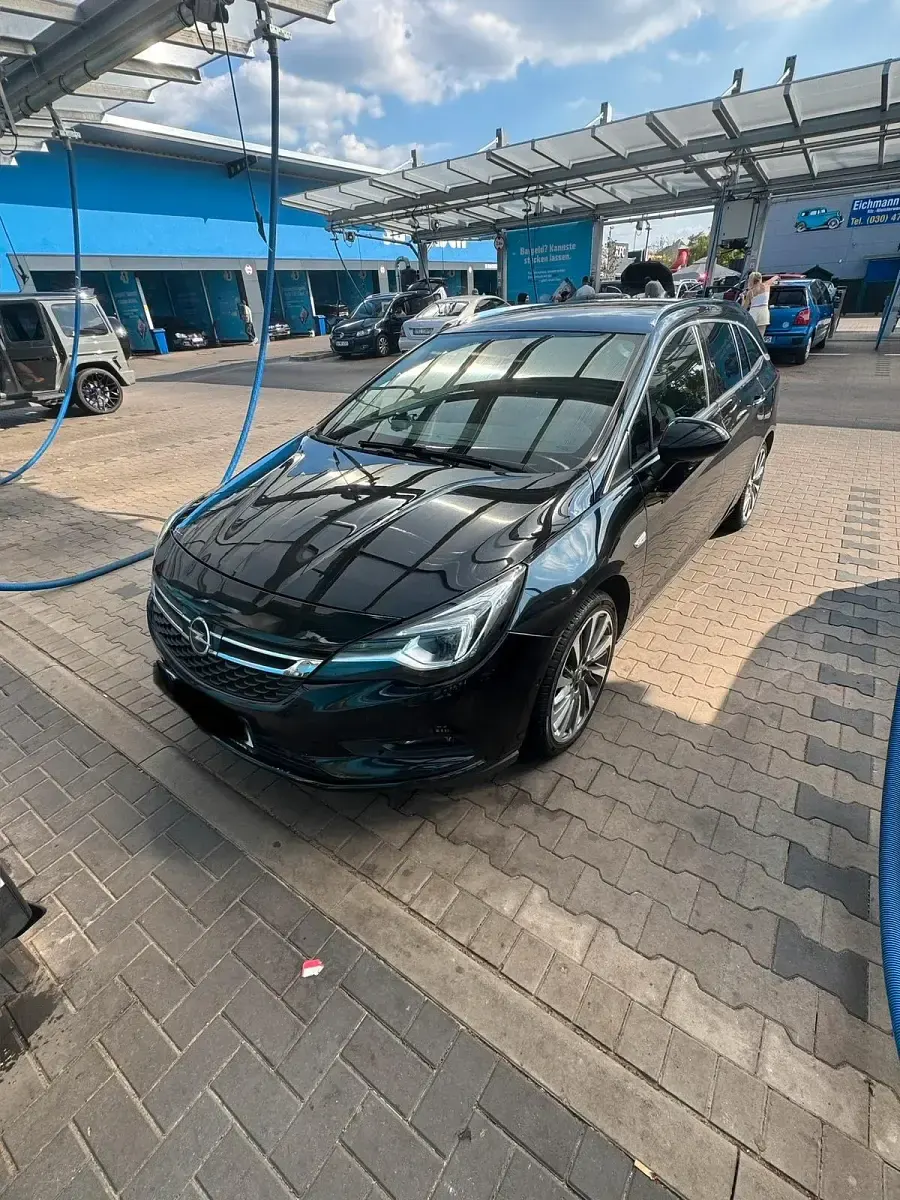 Gebraucht Opel Astra Sport 136 PS (100 kW) 2017 Schwarz Limousine