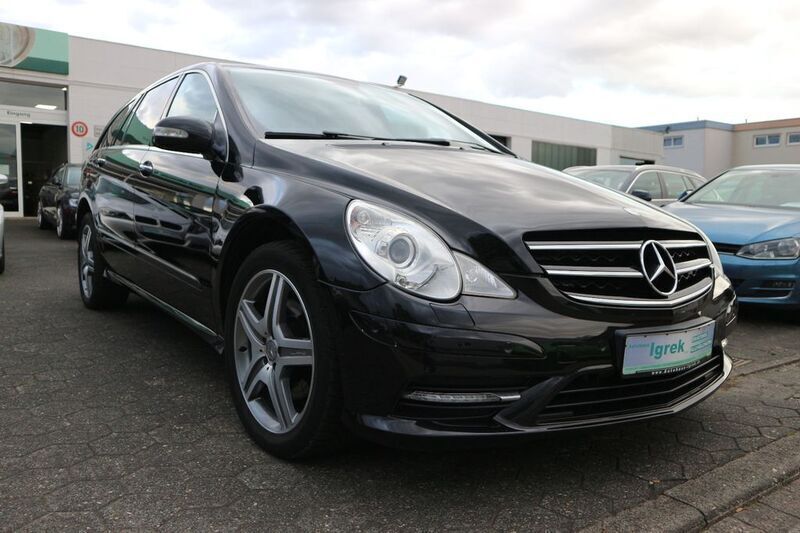 Gebraucht Mercedes R350 AMG 224 PS (164 kW) 2010 Schwarz metallic Van / Kleinbus
