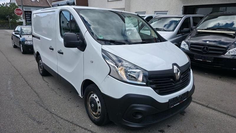 Weiß Gebraucht 2017 Renault Trafic Komfort Van | 9.900 € (Superpreis) - Bild 1/4