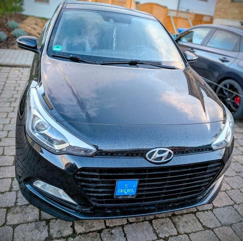 Gebraucht Hyundai i20 Active 120 PS (88 kW) 2018 Schwarz Kleinwagen