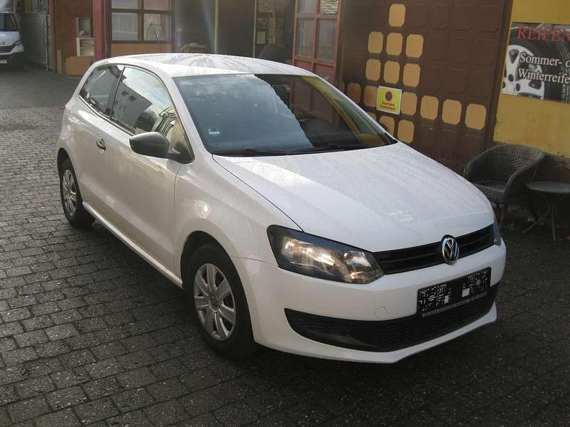 Gebraucht VW Polo Trendline 60 PS (44 kW) 2014 Weiß Limousine