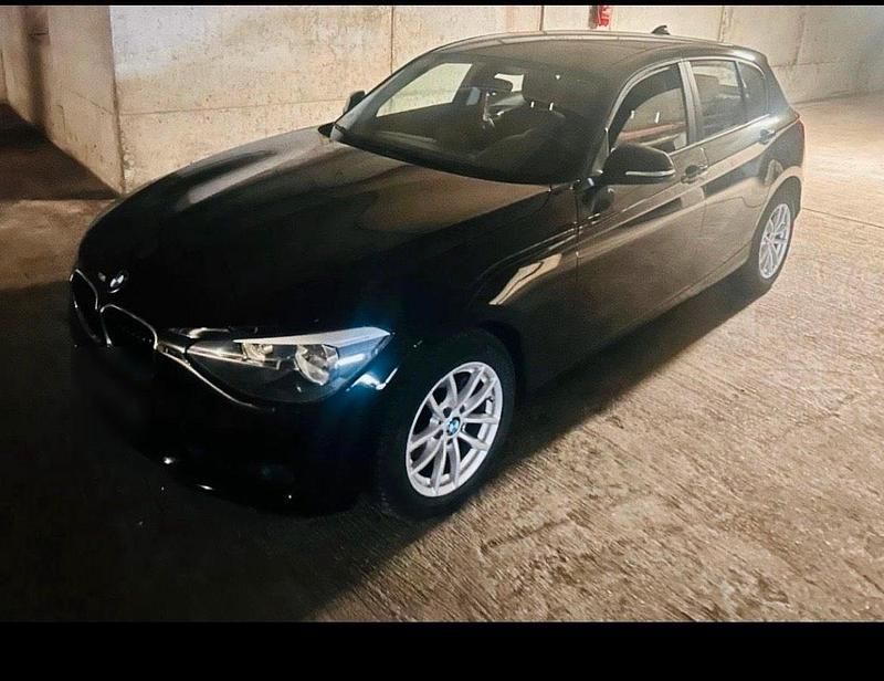 Gebraucht BMW 116 116 PS (85 kW) 2015 Schwarz Kleinwagen