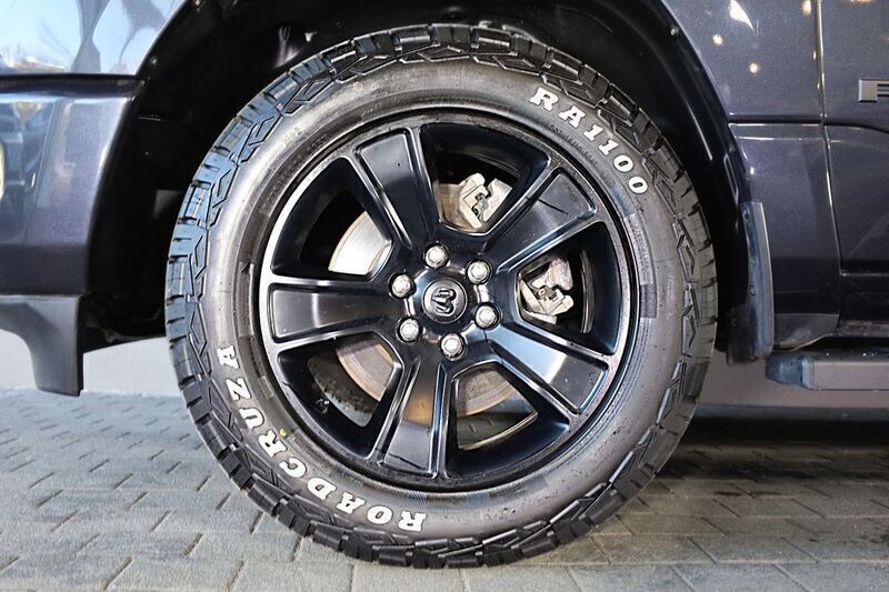 Gebraucht Dodge Ram 401 PS (294 kW) 2021 Maximum steel metallic clearco Pickup