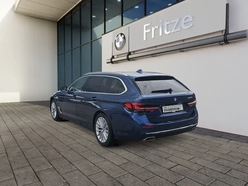 Gebraucht BMW 530 Luxury Line 292 PS (214 kW) 2022 Blau Limousine