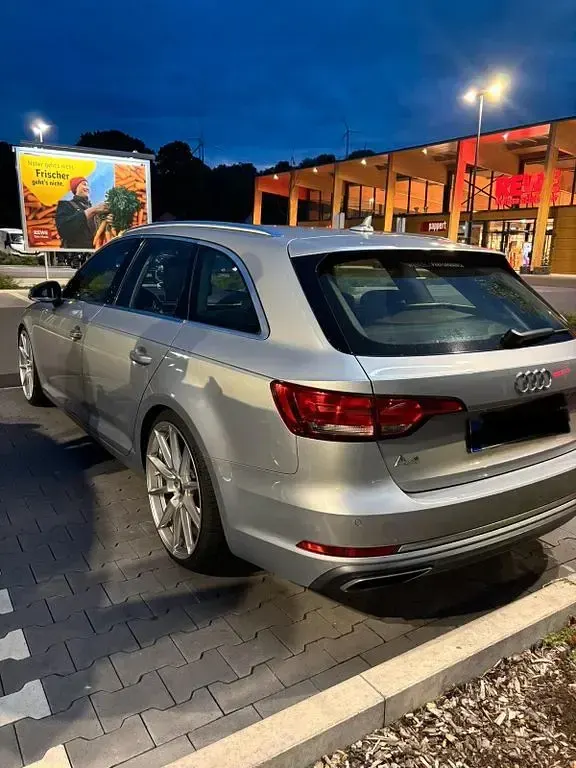 Gebraucht Audi A4 Performance 150 PS (110 kW) 2018 Silber Kombi