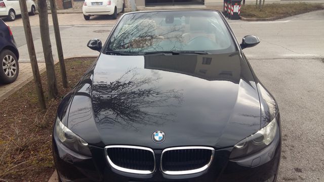Gebraucht BMW 330 Cabriolet 231 PS (169 kW) 2008 Schwarz metallic Cabrio