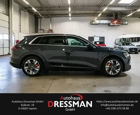 Second-hand Audi e-tron Advanced 230 kW (313 CP) 2020 Gri SUV