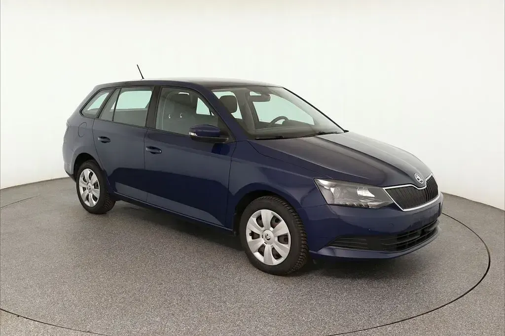 Gebraucht Skoda Fabia Ambition 75 PS (55 kW) 2017 Modra pacific/pacific blau Kombi