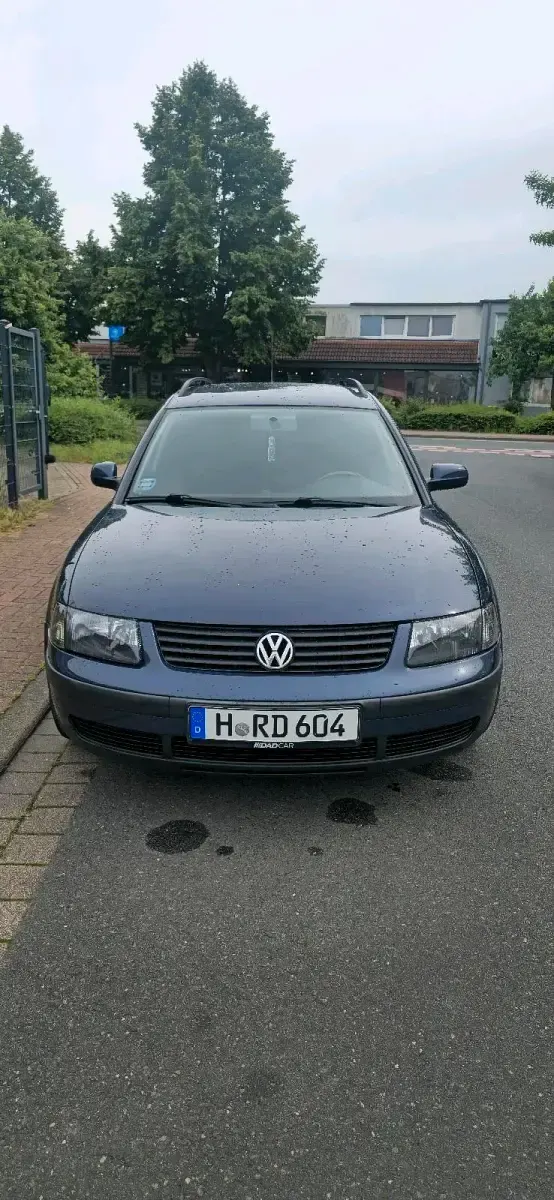 Gebraucht VW Passat 110 PS (80 kW) 1997 Blau Kombi