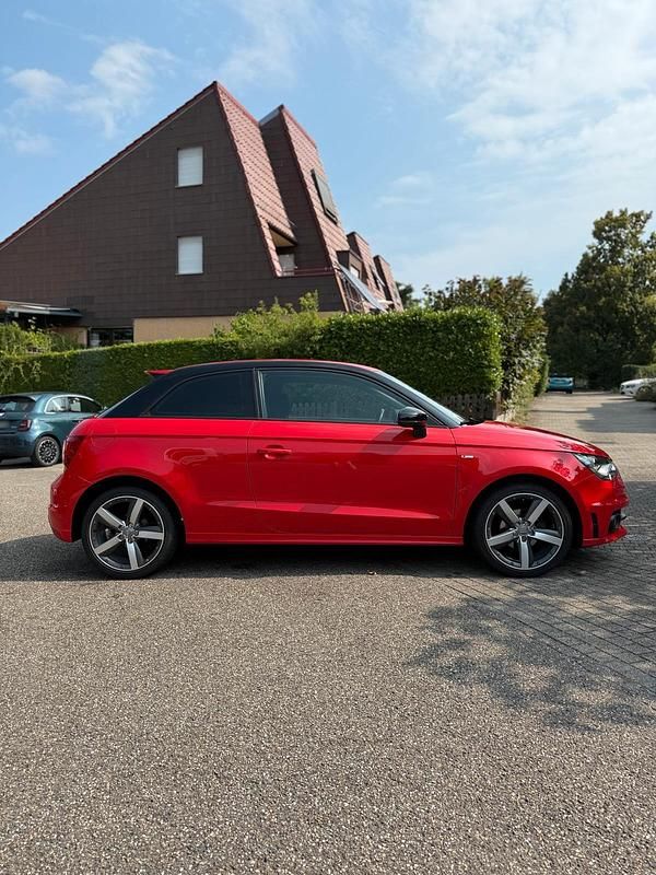 Gebraucht Audi A1 Admired 86 PS (63 kW) 2013 Rot Kleinwagen