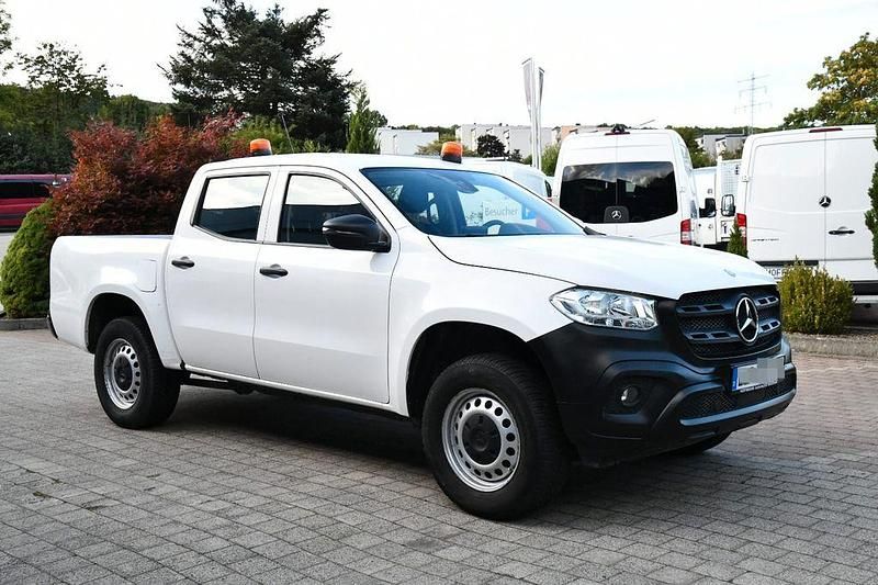 Gebraucht Mercedes X220 163 PS (119 kW) 2019 Weiß Abholung