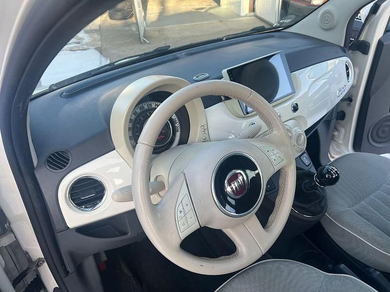 Gebraucht Fiat 500 Lounge 69 PS (50 kW) 2014 Weiß Kleinwagen