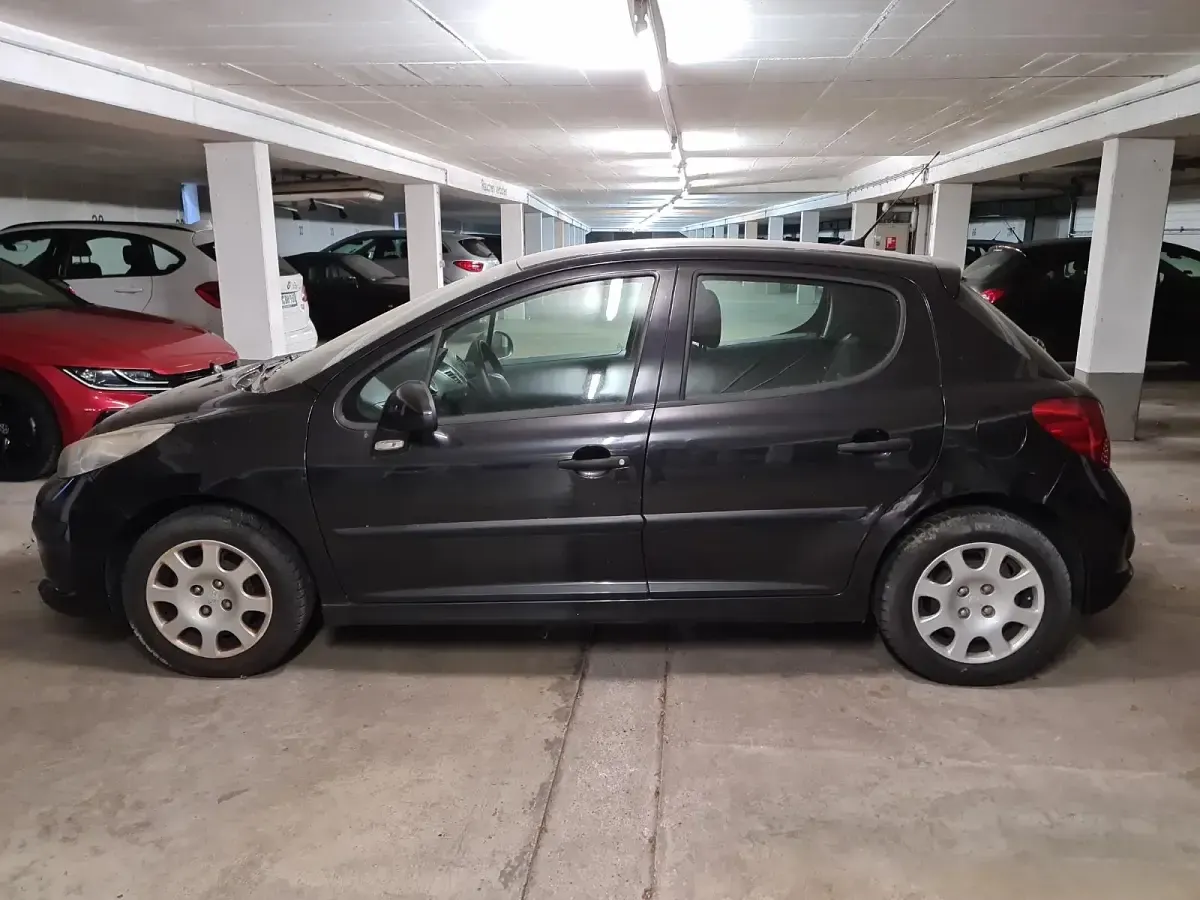 Gebraucht Peugeot 207 89 PS (65 kW) 2006 Schwarz Kleinwagen