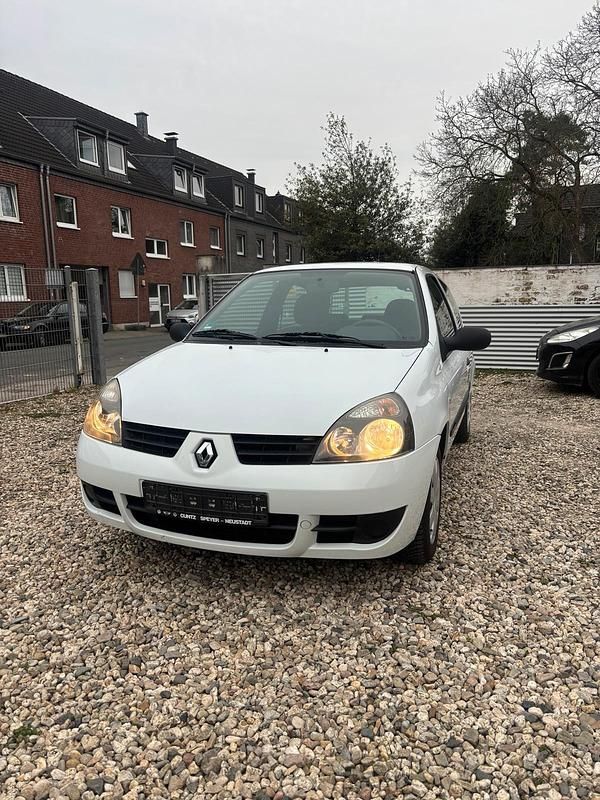 Gebraucht Renault Clio II Campus 58 PS (42 kW) 2009 Weiß Kleinwagen