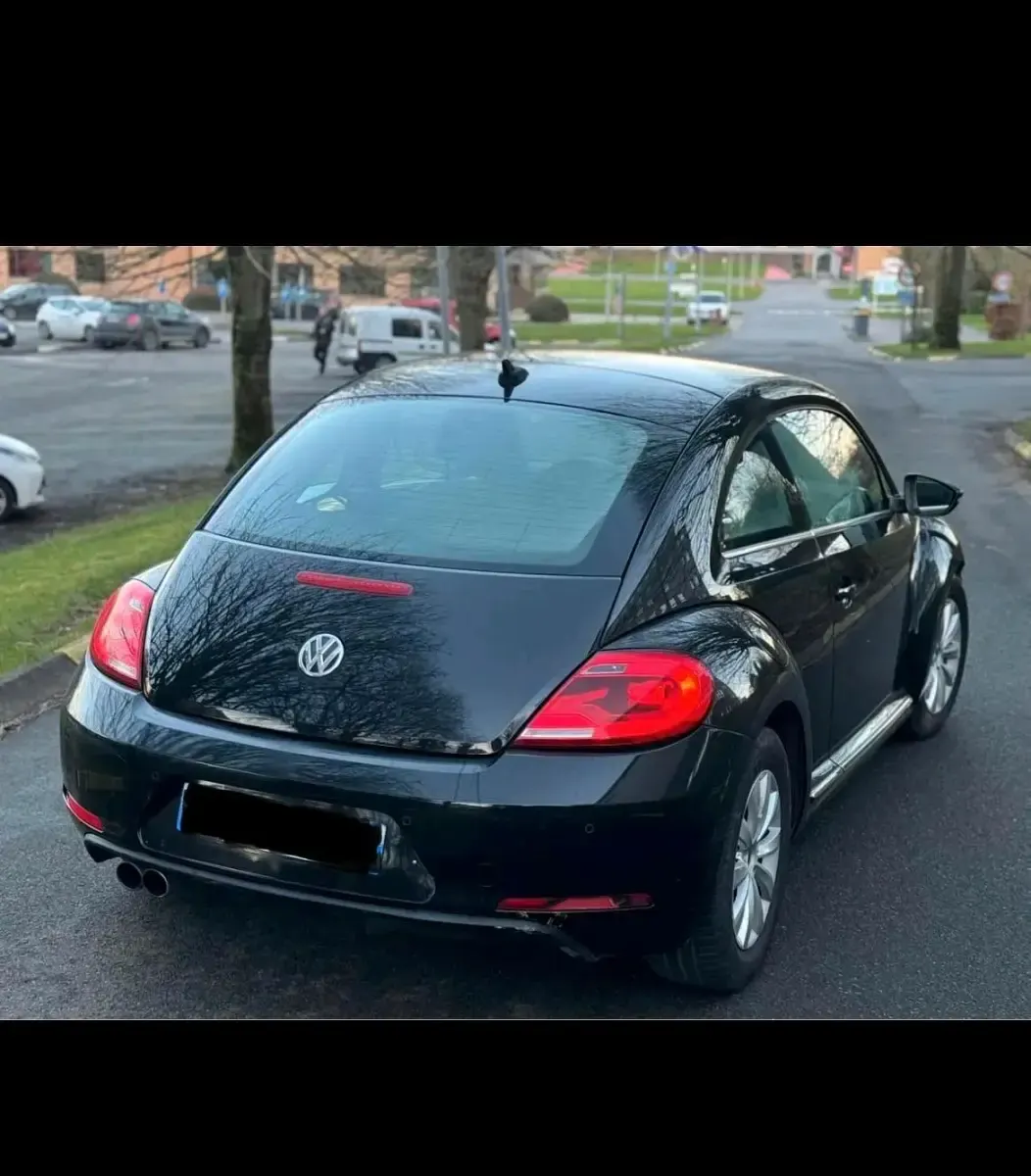 Gebraucht VW Beetle 105 PS (77 kW) 2012 Schwarz Kleinwagen