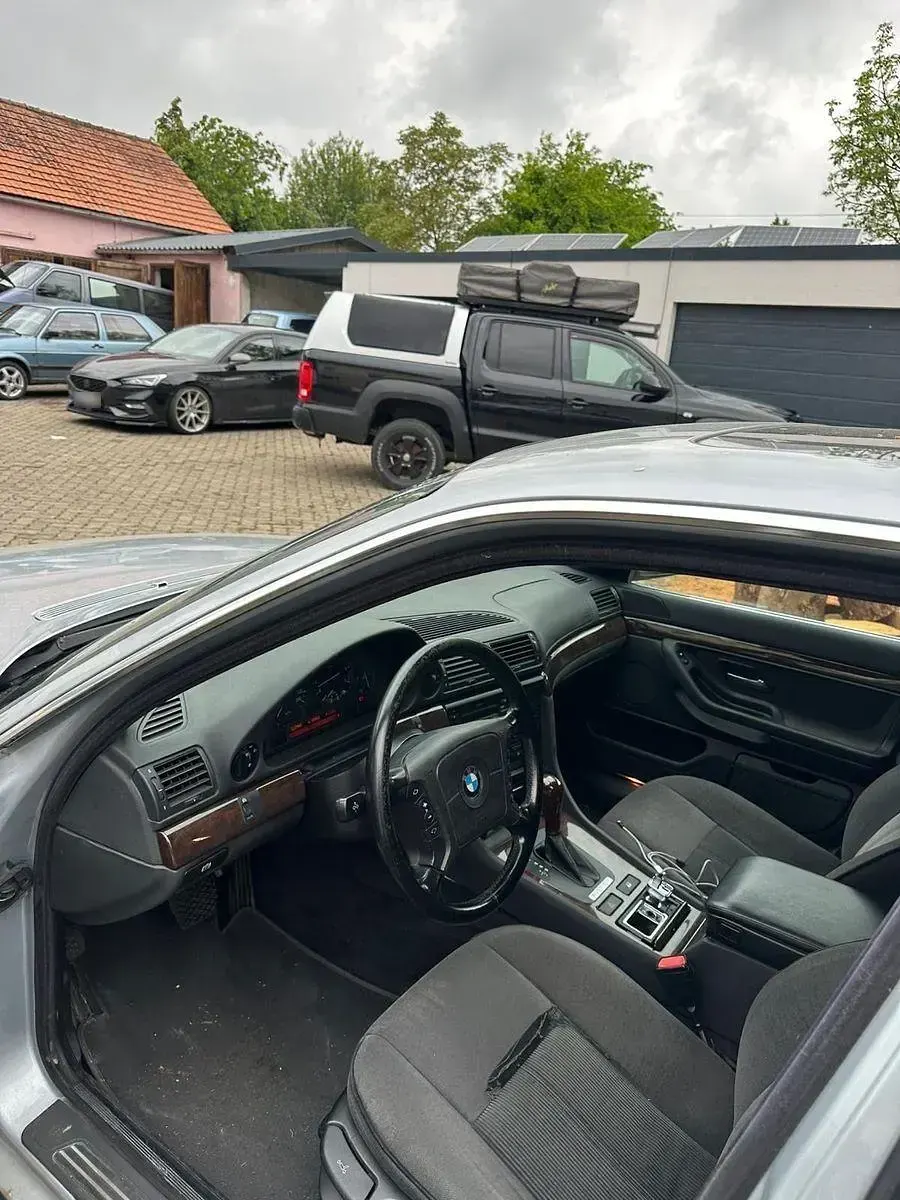 Gebraucht BMW 728 Basis 193 PS (141 kW) 1997 Silber Limousine