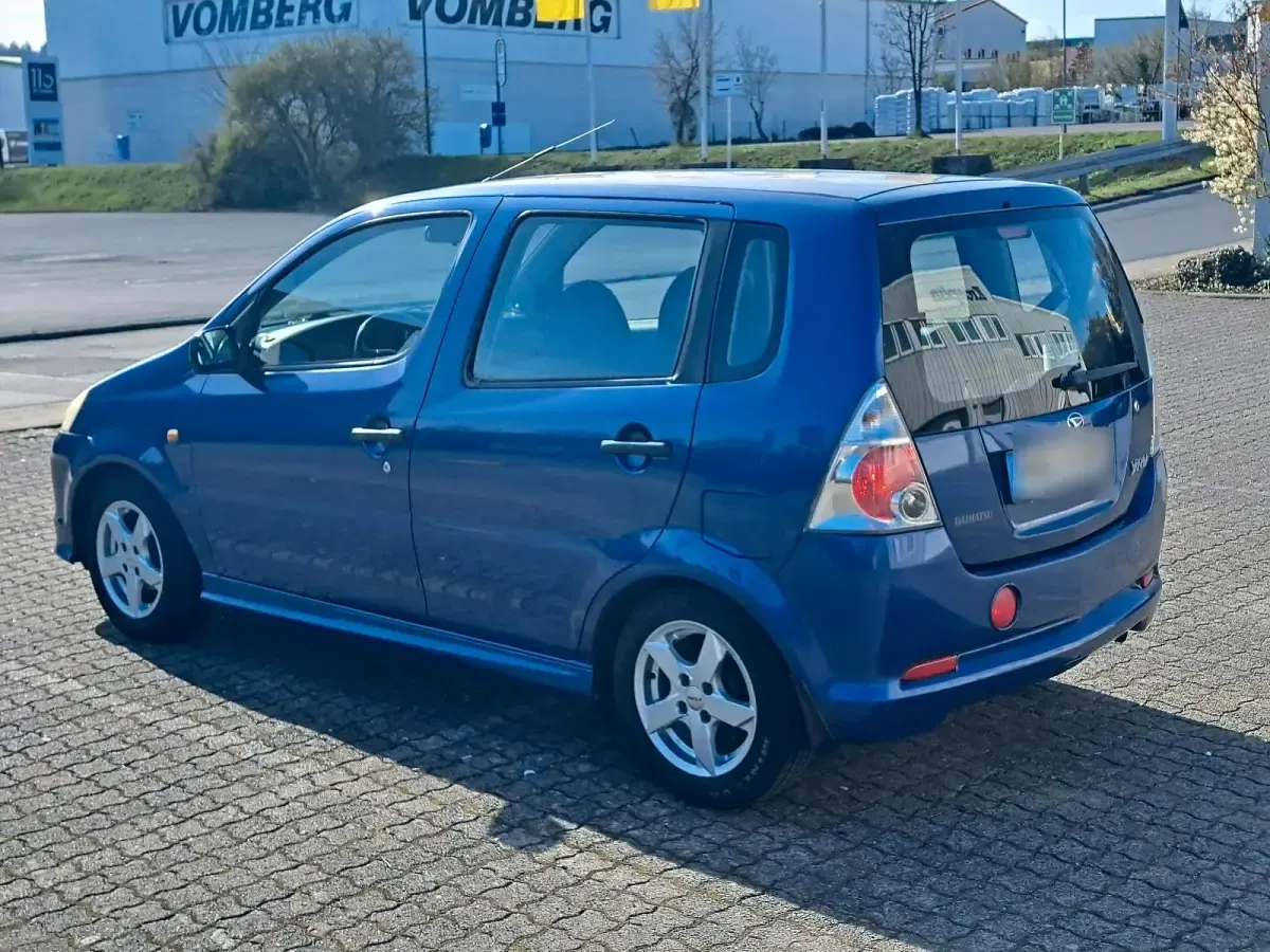 Gebraucht Daihatsu YRV 2005 Blau Van / Kleinbus