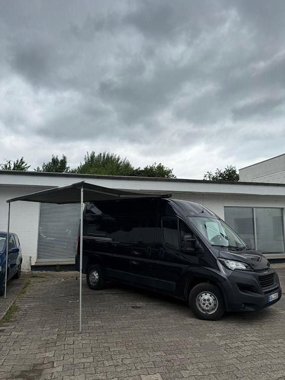 Schwarz Gebraucht 2020 Peugeot Boxer Van | 17.499 € (Fairer Preis) - Bild 1/4