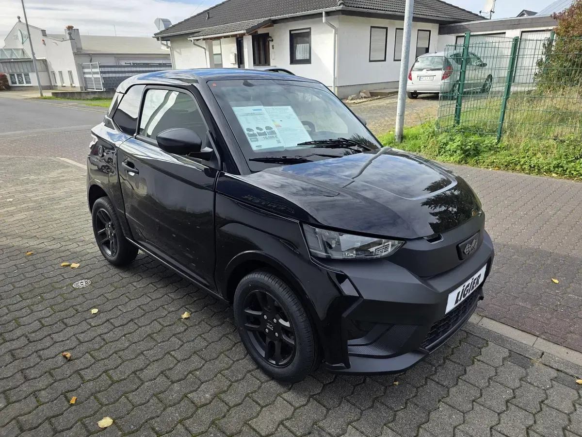 Neu Ligier JS50 2026 Schwarz Kleinwagen