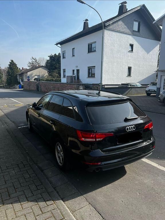 Gebraucht Audi A4 Ambiente 150 PS (110 kW) 2017 Schwarz Kombi
