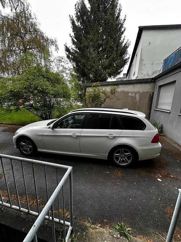 Second-hand BMW 320 184 CP (135 kW) 2012 Alb Break