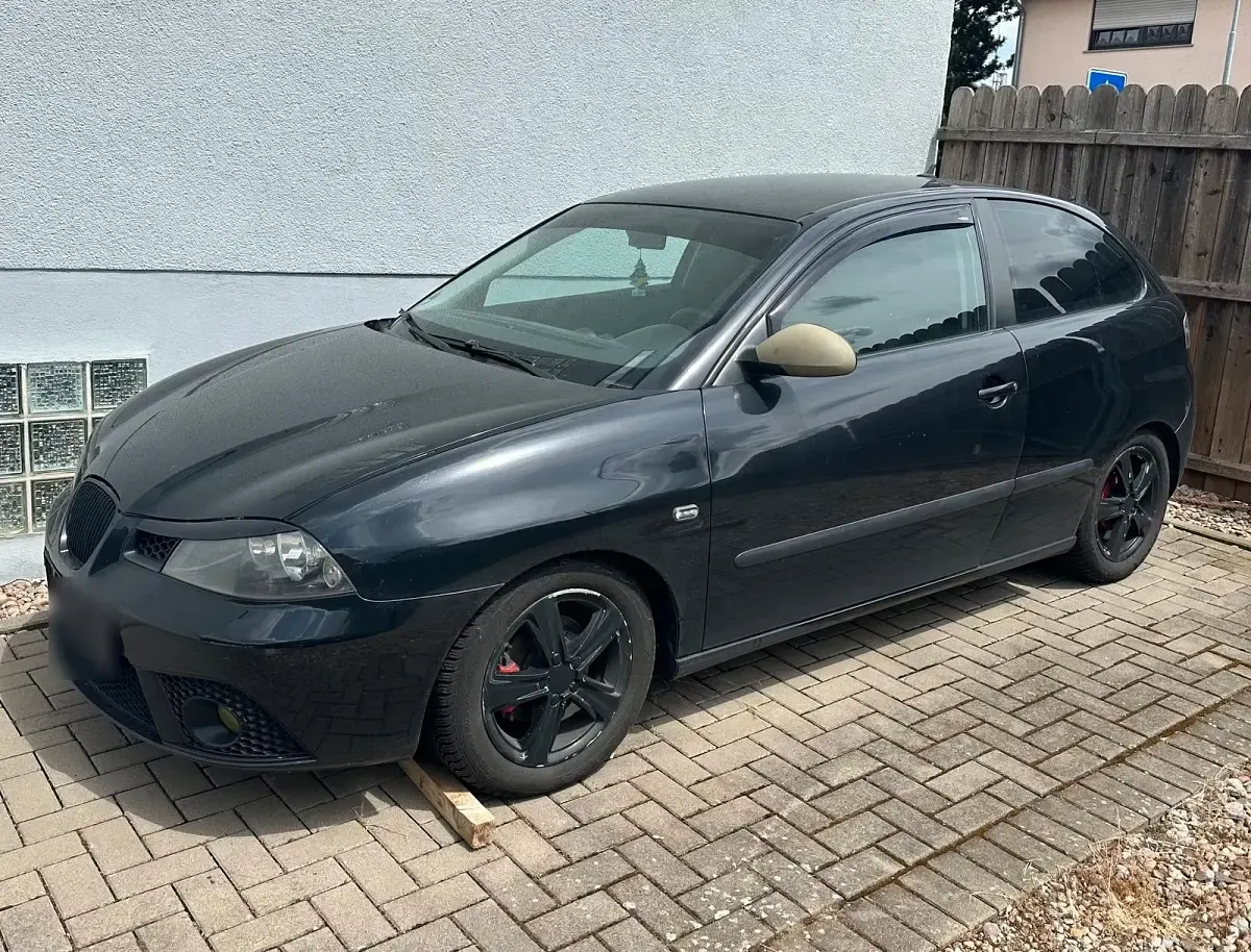 Używany Seat Ibiza 70 KM (51 kW) 2008 Czarny Hatchback