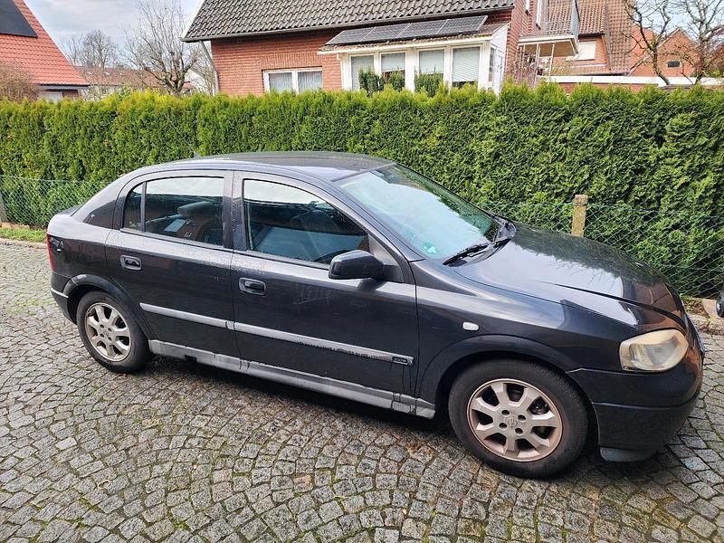 Schwarz Gebraucht 2001 Opel Astra Kleinwagen | 1.150 € (Guter Preis) - Bild 1/4