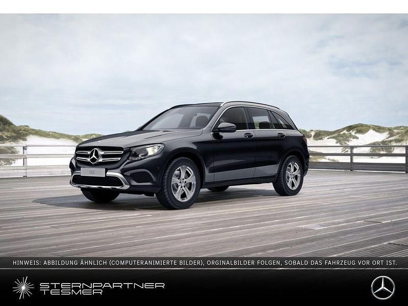 Schwarz Gebraucht 2016 Mercedes GLC250 SUV | 25.880 € (Fairer Preis) - Bild 1/3