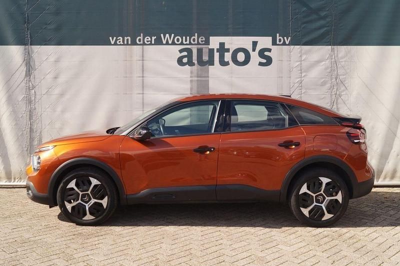 Gebraucht Citroën C4 Feel 101 PS (74 kW) 2022 Orange SUV
