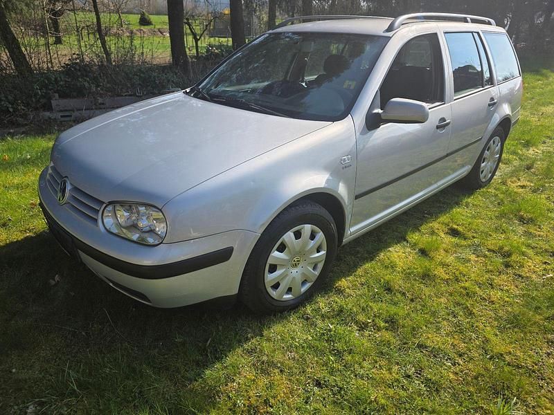 Gebraucht VW Golf IV 101 PS (74 kW) 2000 Silber Kombi